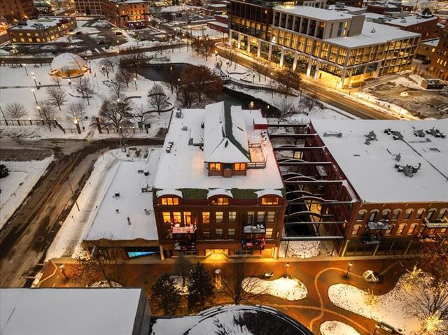 front view picture of 230 N Kalamazoo Mall, Kalamazoo, MI. 49007