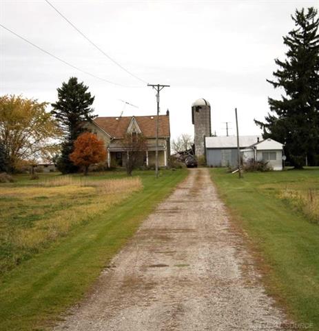 front view picture of 9268 Yale Rd., Avoca, MI. 48006