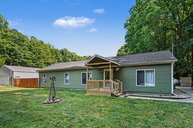 front view picture of 668 Westbrook Ave, Battle Creek, MI. 49014
