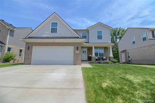 front view picture of 8123 Hudson, Westland, MI. 48185