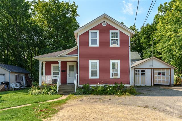 front view picture of 617 Wheaton, Kalamazoo, MI. 49008