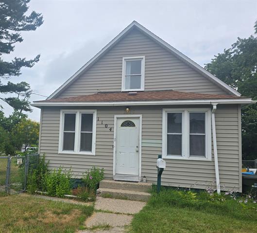 front view picture of 1104 W Southern Avenue, Muskegon, MI. 49441