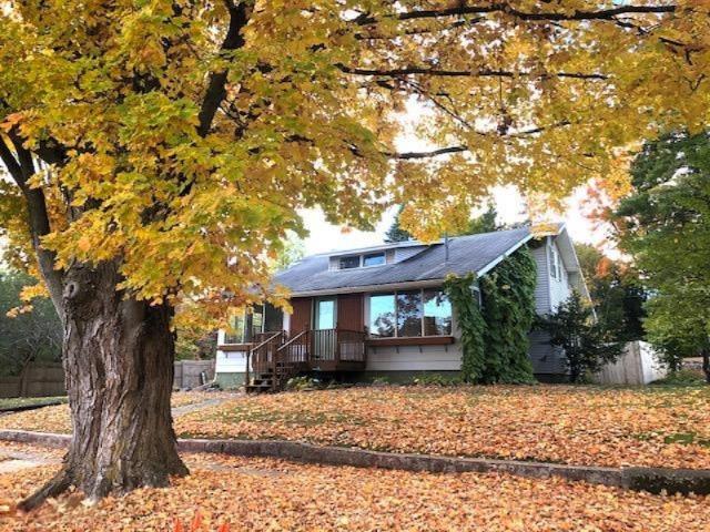 front view picture of 311 S Sears Street, Reed City, MI. 49677
