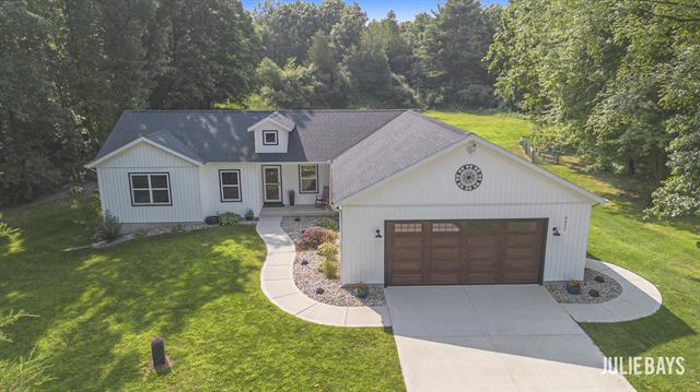 front view picture of 6657 Sydney Trail, Hastings, MI. 49058