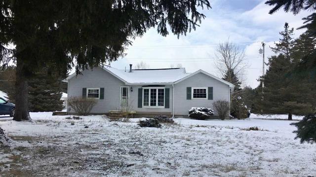 front view picture of 1600 E Dayton Road, Caro, MI. 48723