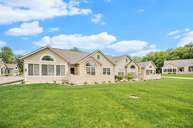 front view picture of 2615 Bluestone Circle, Kalamazoo, MI. 49009