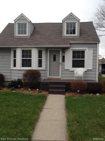 front view picture of 1015 Mclean Ave, Royal Oak, MI. 48067