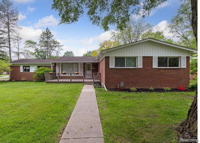 front view picture of 2960 Marshall Street, Ann Arbor, MI. 48108