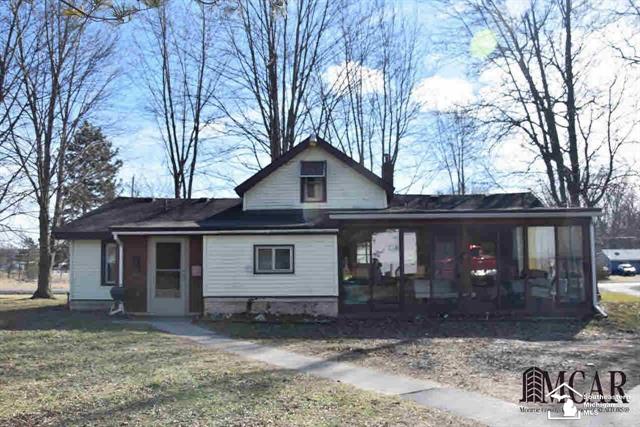 front view picture of 106 W Dean Road, Temperance, MI. 48182