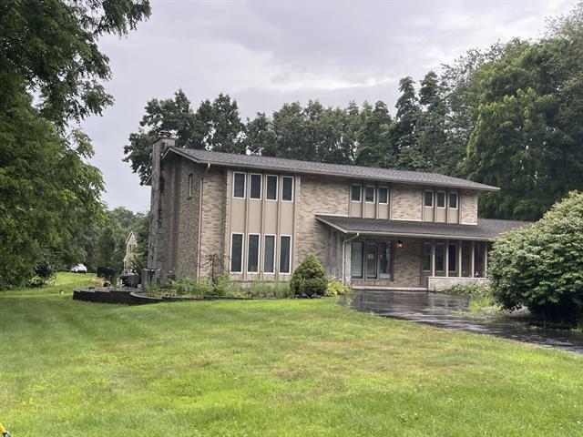 front view picture of 3145 Fawn Lane, Jackson, MI. 49201