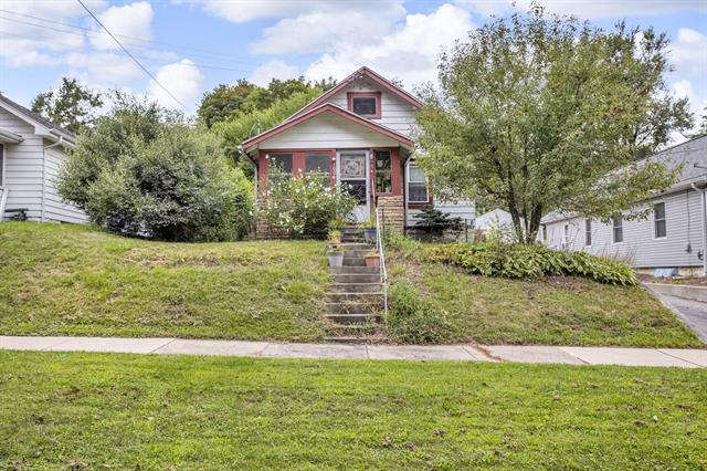 front view picture of 1008 Seymour Ave, Jackson, MI. 49202