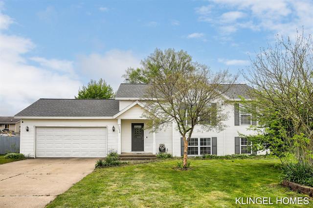 front view picture of 13050 Westland Court, Holland, MI. 49424