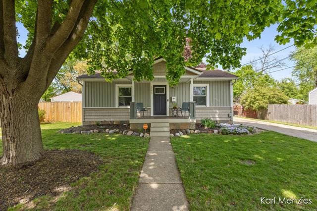 front view picture of 265 Elwellsw  Street, Grand Rapids, MI. 49548