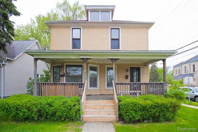 front view picture of 802 S Lafayette Ave, Royal Oak, MI. 48067