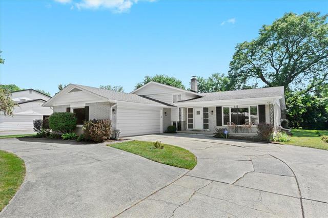 front view picture of 18661 Middlesex Ave, Southfield, MI. 48076