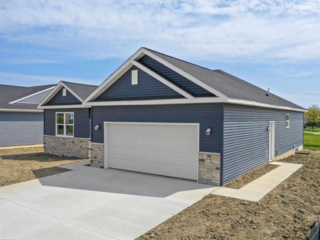 front view picture of 70794 Sunny Brook Lane, Richmond, MI. 48062