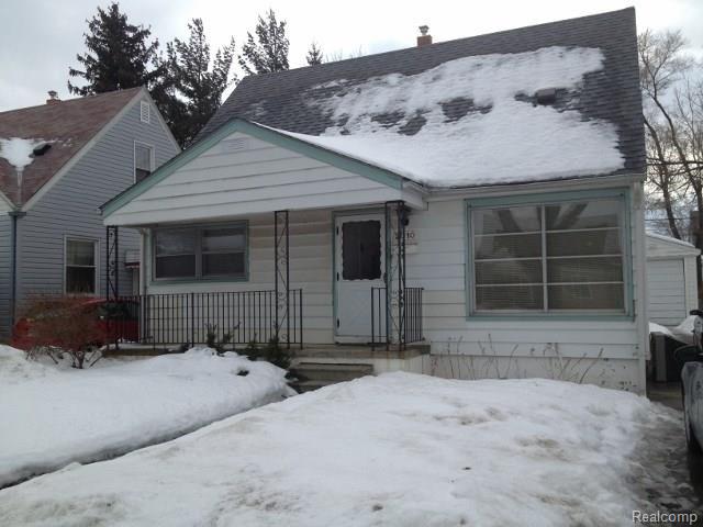 front view picture of 2010 E Lincoln Ave, Royal Oak, MI. 48067