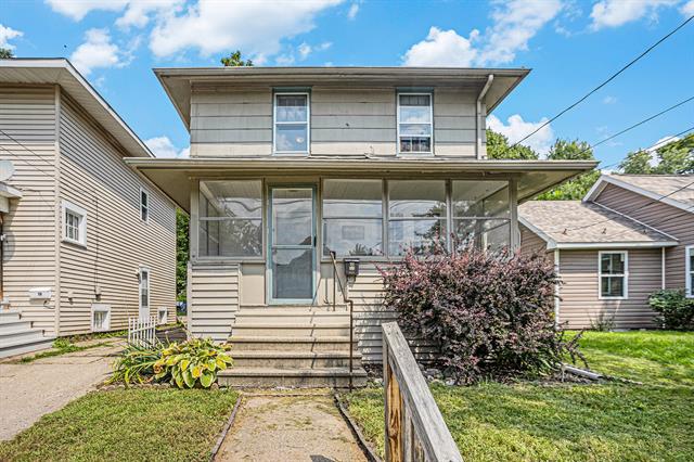front view picture of 21 Bryant Street, Battle Creek, MI. 49017