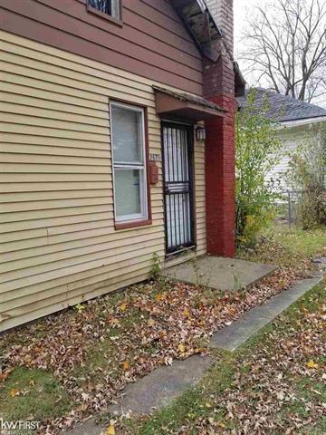 front view picture of 257 Piper Ave, Flint, MI. 48505