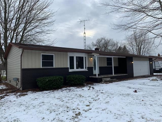 front view picture of 2148 Vernor Road, Lapeer, MI. 48446
