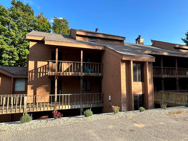 front view picture of 5830 Shanty Creek Rd, Bellaire, MI. 49615