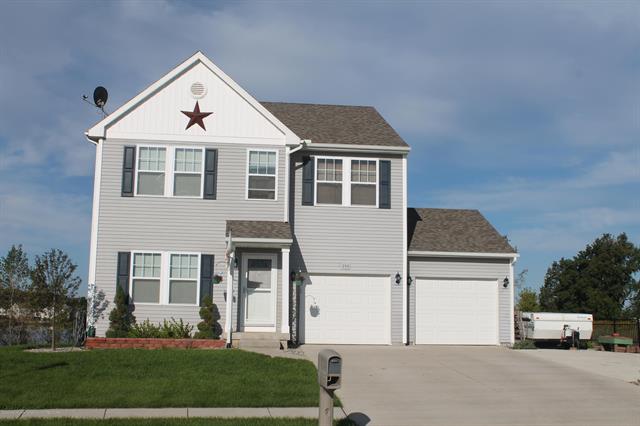 front view picture of 200 Lake Ridge Drive, Mason, MI. 48854