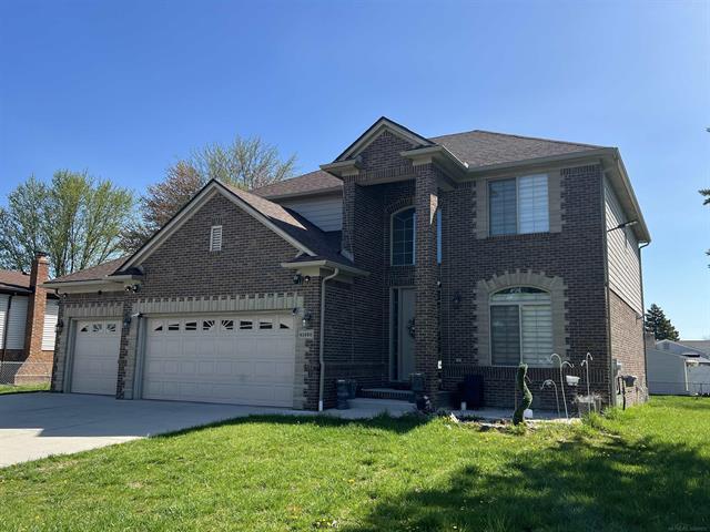 front view picture of 41490 Schoenherr Rd, Sterling Heights, MI. 48313