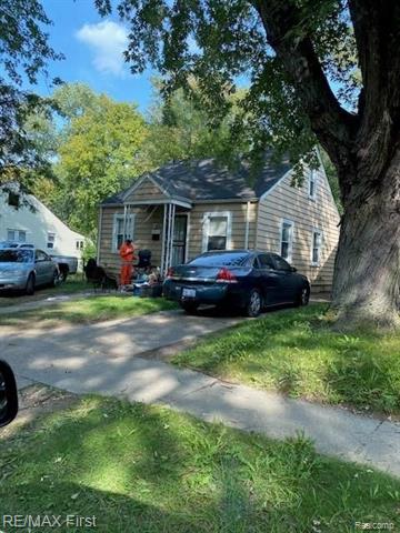 front view picture of 18162 Heyden Street, Detroit, MI. 48219