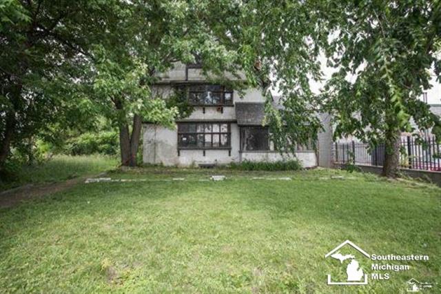 front view picture of 1989 W Grand Boulevard, Detroit, MI. 48208