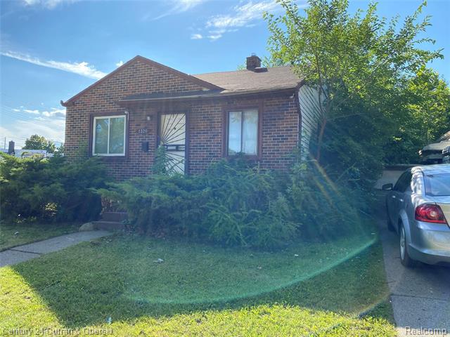front view picture of 1320 S Bassett Street, Detroit, MI. 48217