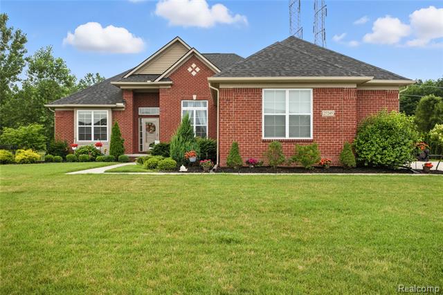 front view picture of 27245 Ritter Boulevard, Flat Rock, MI. 48134
