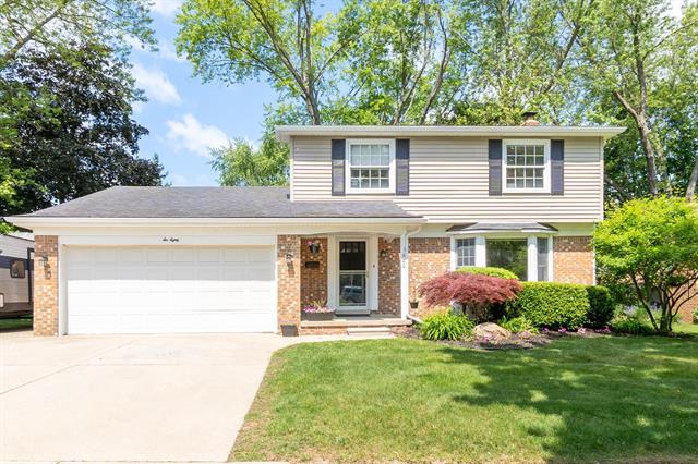 front view picture of 680 Eastlook Drive, Saline, MI. 48176