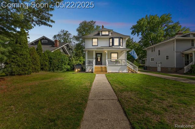 front view picture of 607 E Lincoln Ave, Royal Oak, MI. 48067