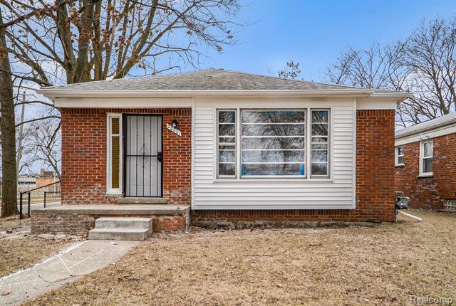 front view picture of 20201 Grandville Avenue, Detroit, MI. 48219