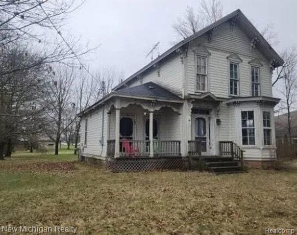 front view picture of 8083 S State Rd, Goodrich, MI. 48438
