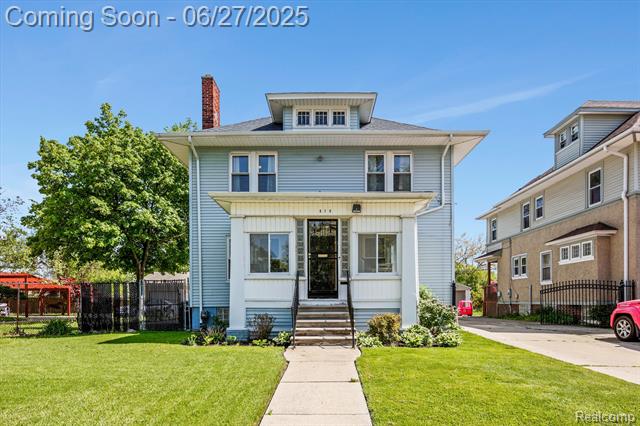 front view picture of 879 Lawrence Street, Detroit, MI. 48202