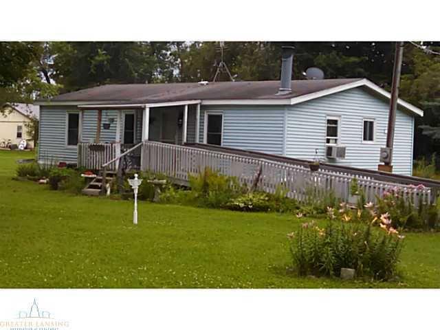 front view picture of 13126 S Keefer Highway, Sunfield, MI. 48890