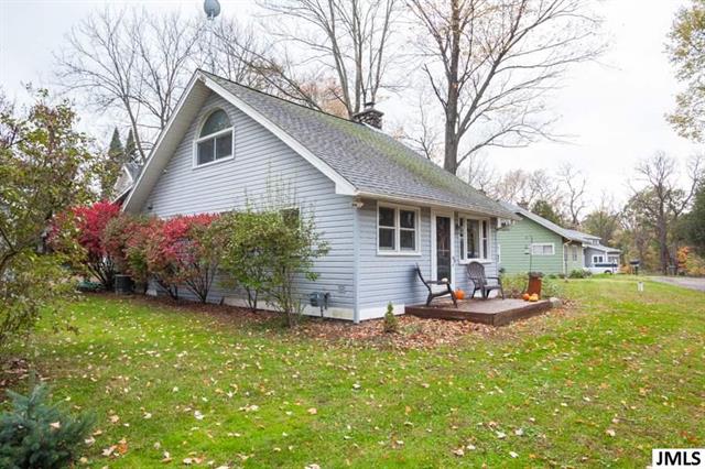 front view picture of 13957 Aberdeen Lane, Gregory, MI. 48137