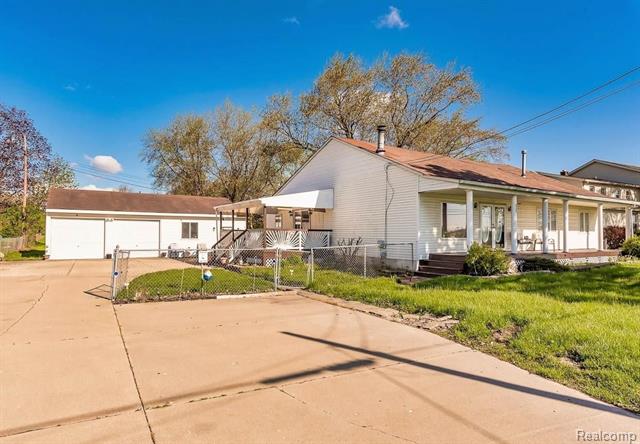 front view picture of 2535 N Telegraph Road, Monroe, MI. 48162