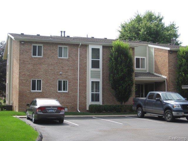 front view picture of 675 Randolph St Apt 106, Northville, MI. 48167
