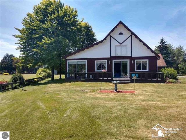 front view picture of 549 Detroit, Au Gres, MI. 48703