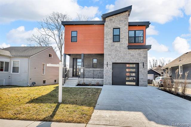 front view picture of 517 Catalpa Drive, Royal Oak, MI. 48067