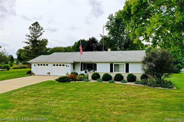 front view picture of 3474 Lang Road, Davison, MI. 48423