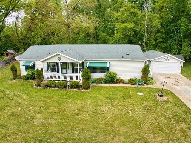 front view picture of 270 E Southern Rd, Coldwater, MI. 49036