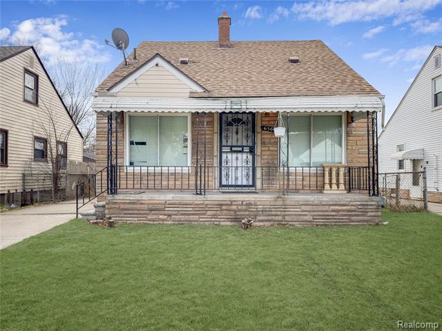front view picture of 6395 Stahelin Avenue, Detroit, MI. 48228