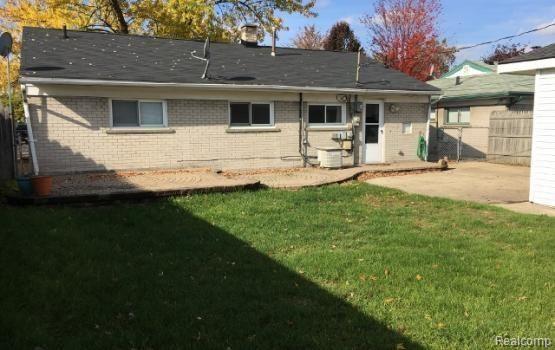 front view picture of 25616 Miracle Dr, Madison Heights, MI. 48071