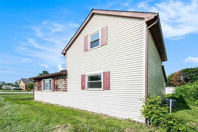 front view picture of 206 N Steer Street, Addison, MI. 49220