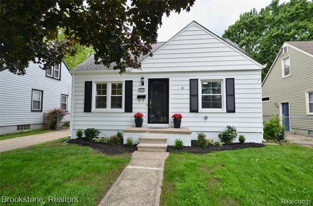 front view picture of 1000 S Campbell Rd, Royal Oak, MI. 48067