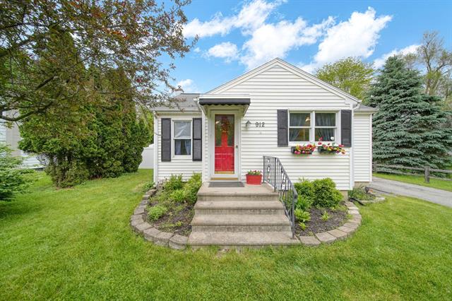 front view picture of 912 Gerald, Jackson, MI. 49203