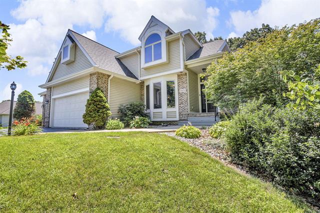 front view picture of 7473 Hunters Ridge Drive, Jackson, MI. 49201